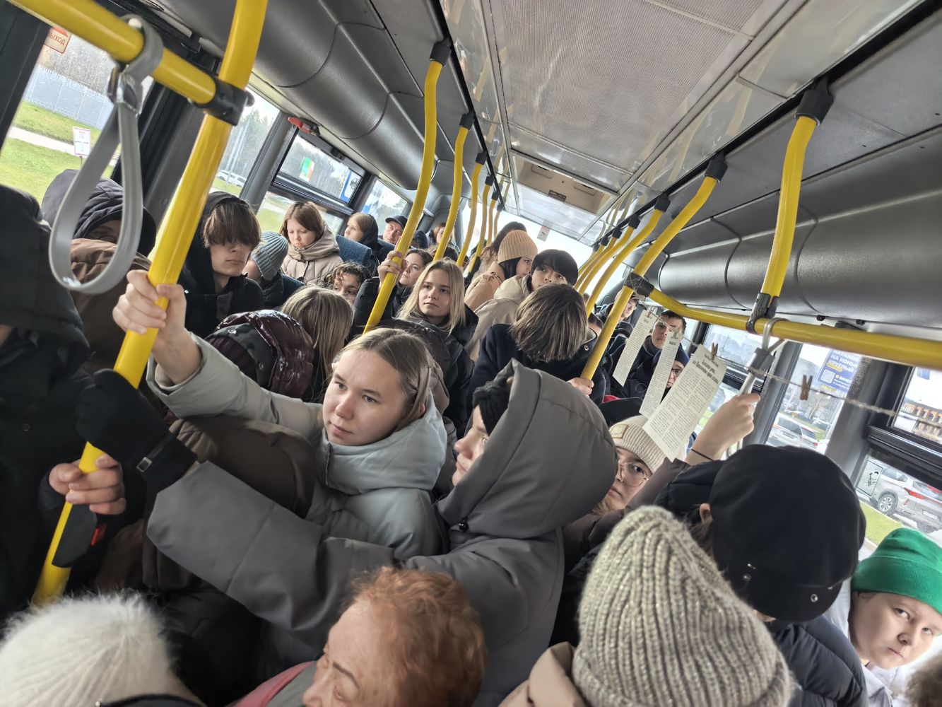Пассажиры Читающего автобуса Пассажиры Читающего автобуса