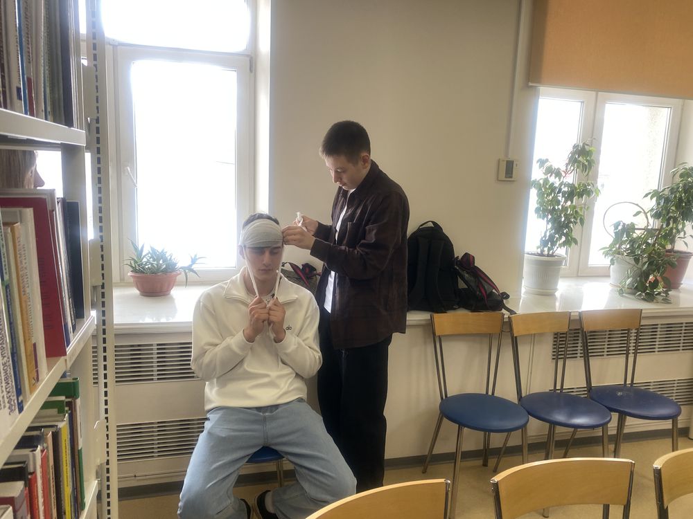 Наложение повязки Чепец