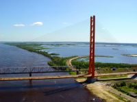 Открыт автомобильный  мост через Обь (2000)